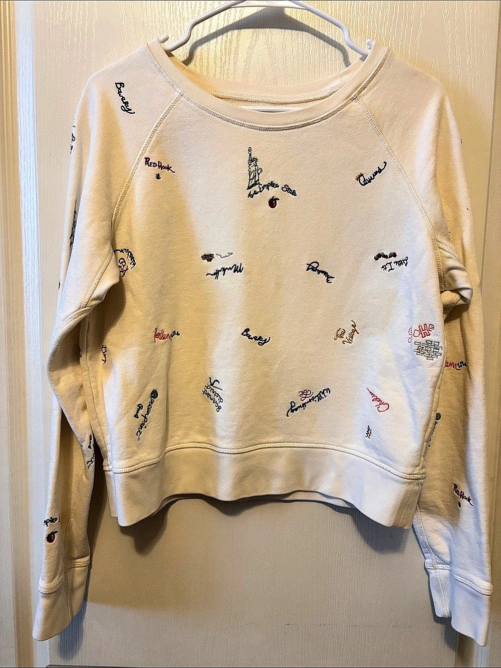 Madewell NYC New York City Embroidered Sweatshirt - So cute!